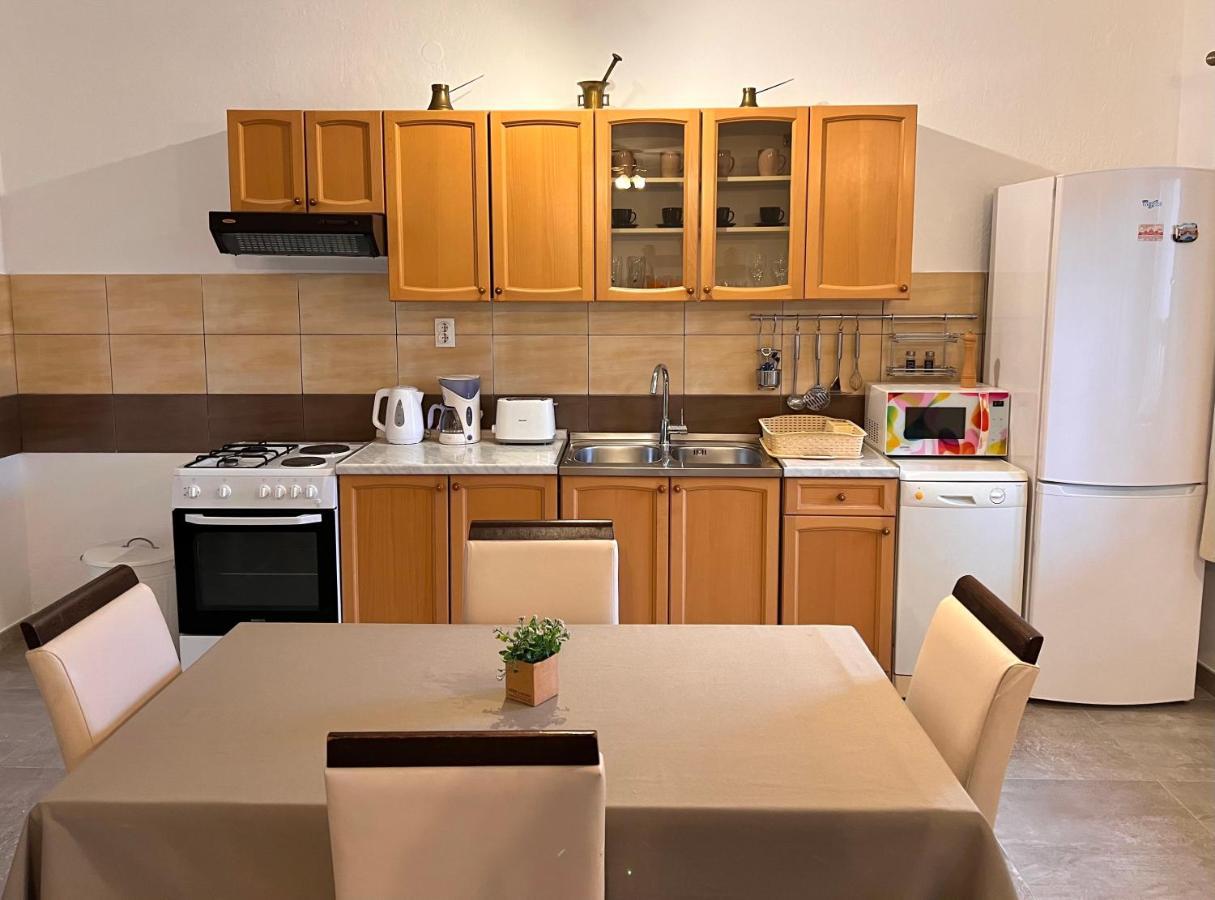 Apartments Maro Senj  Extérieur photo